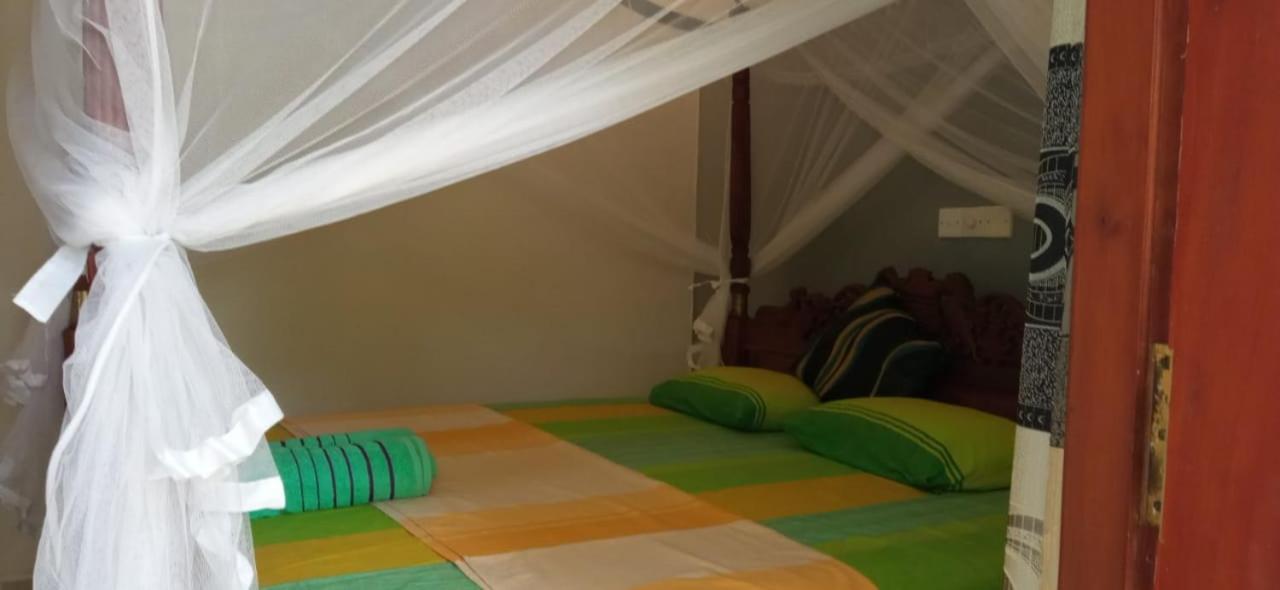 Bed and Breakfast Mandara Rest Hikkaduwa Exterior foto