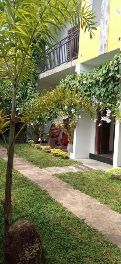 Bed and Breakfast Mandara Rest Hikkaduwa Exterior foto