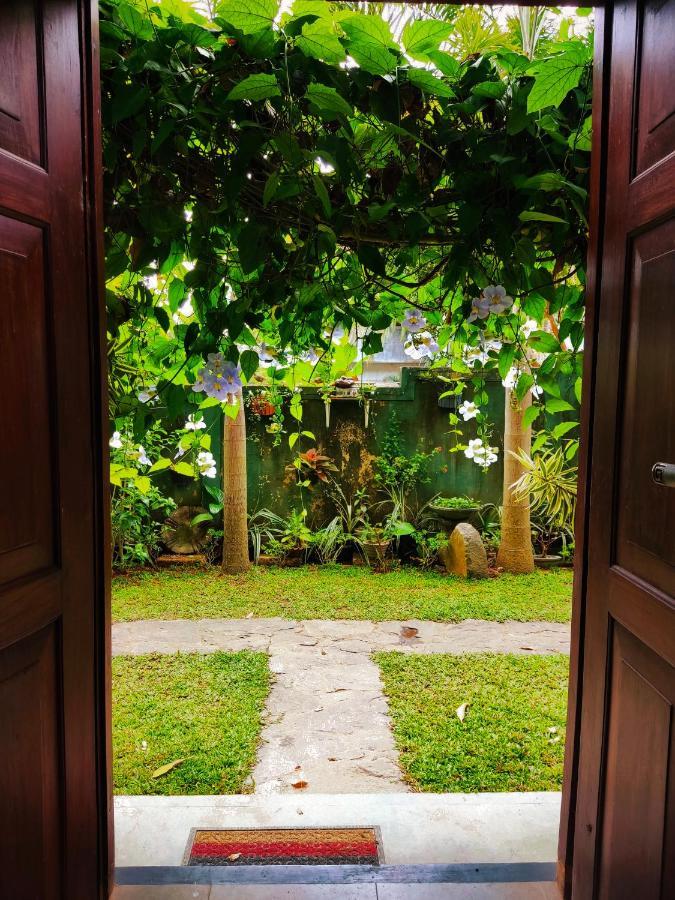 Bed and Breakfast Mandara Rest Hikkaduwa Exterior foto