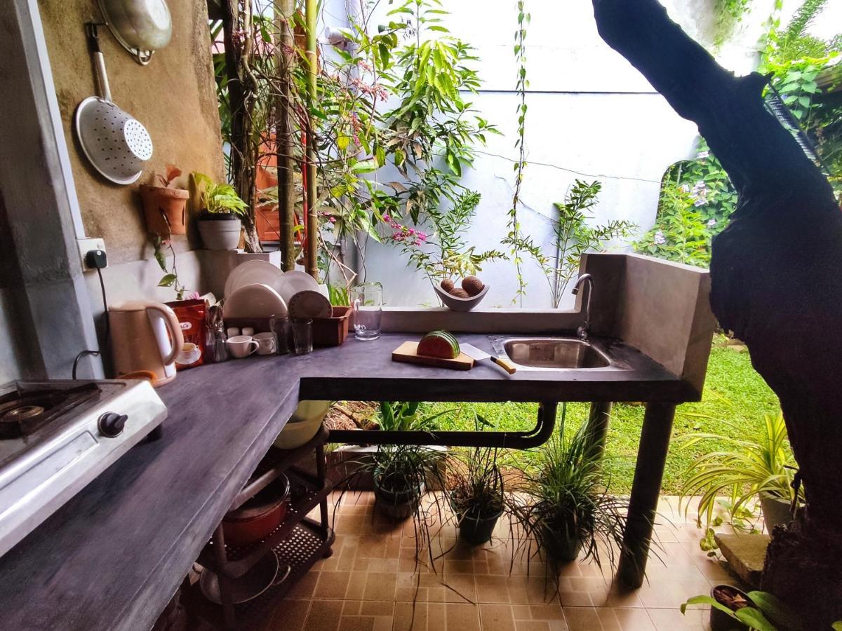 Bed and Breakfast Mandara Rest Hikkaduwa Exterior foto